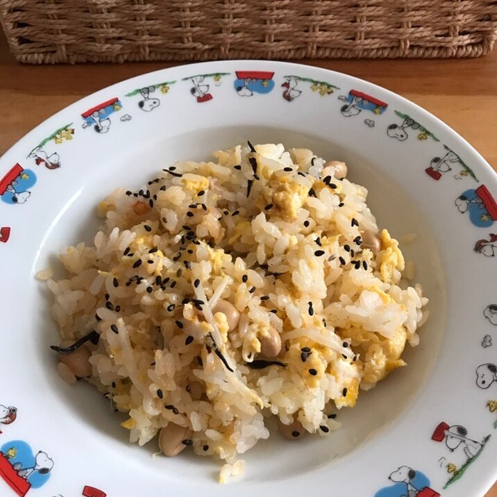 もやしと蒸し大豆、ひじきのチャーハン